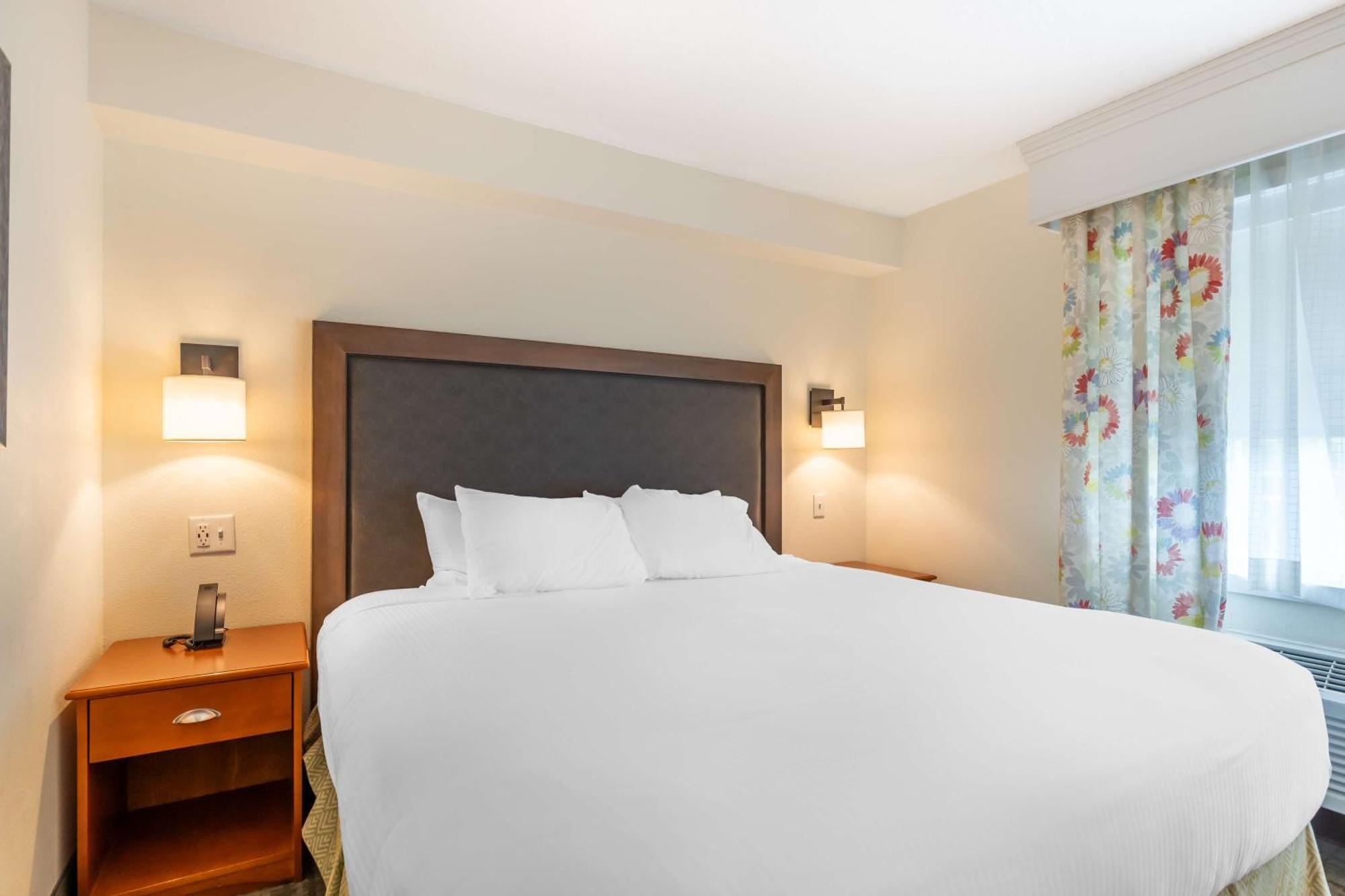 Best Western Plus University Park Inn & Suites Ames Kültér fotó