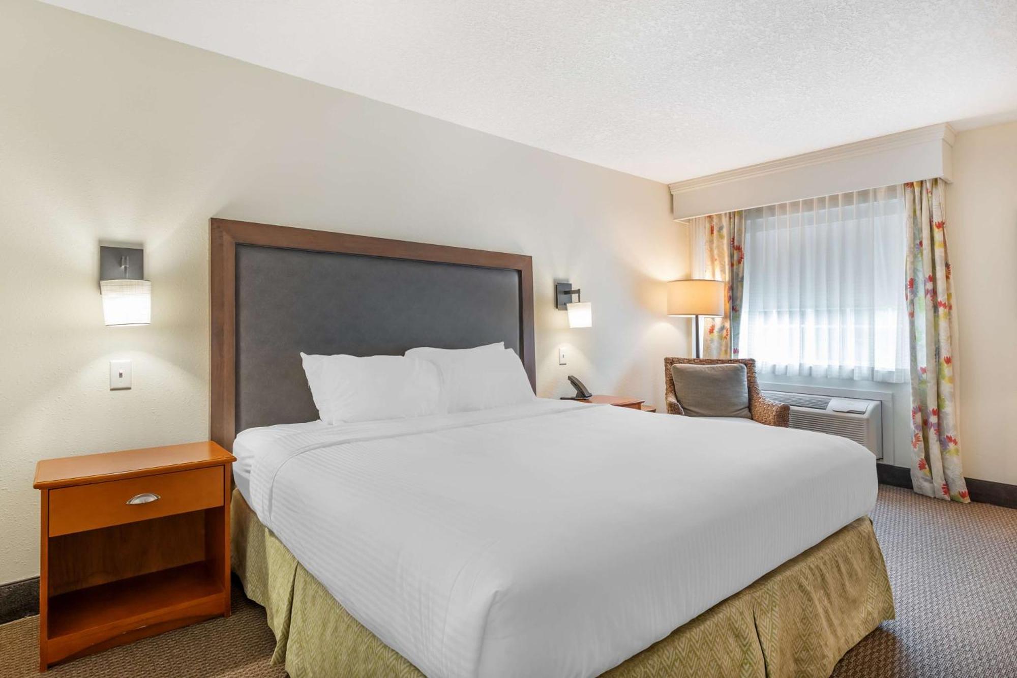 Best Western Plus University Park Inn & Suites Ames Kültér fotó
