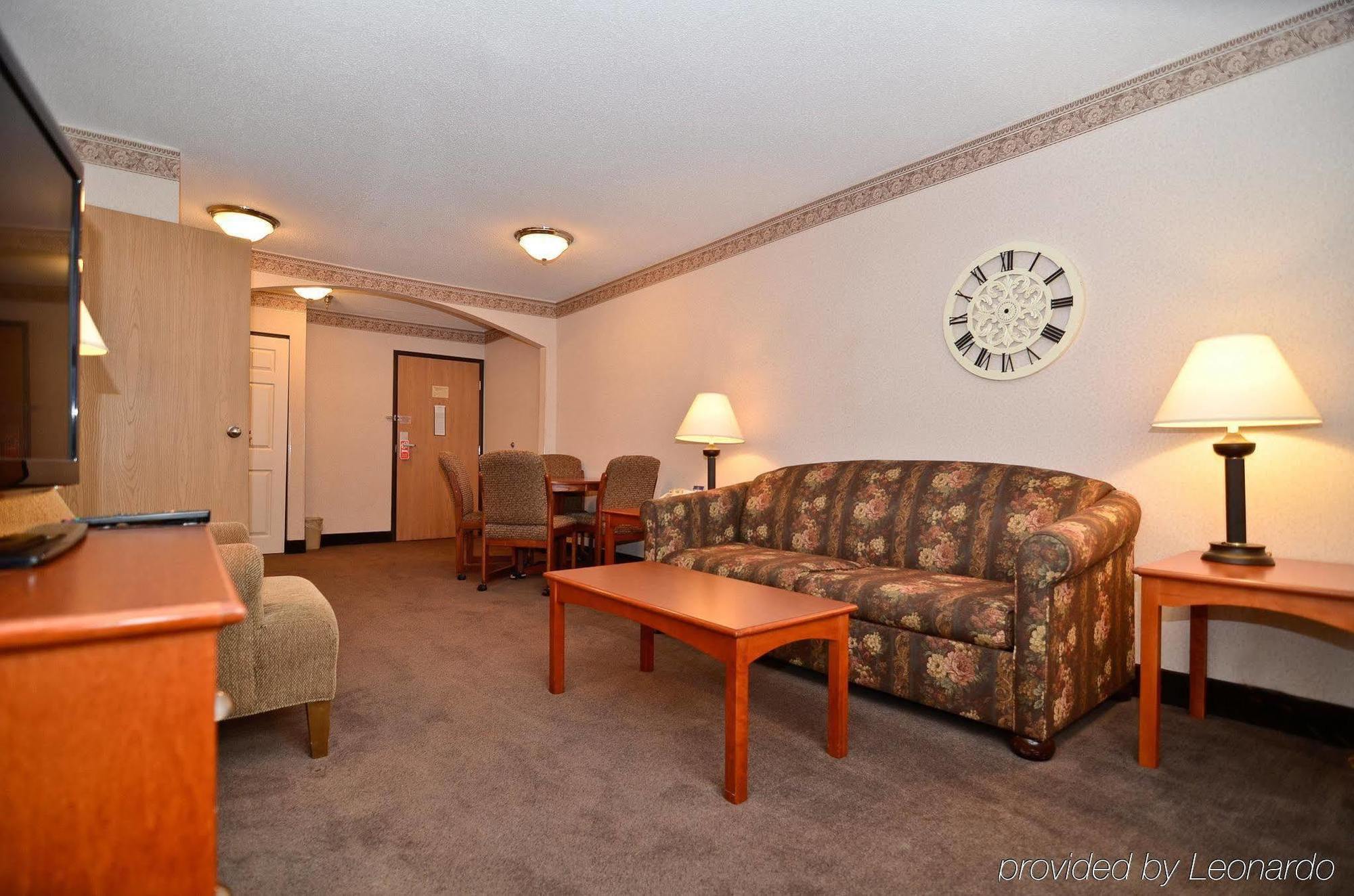 Best Western Plus University Park Inn & Suites Ames Kültér fotó