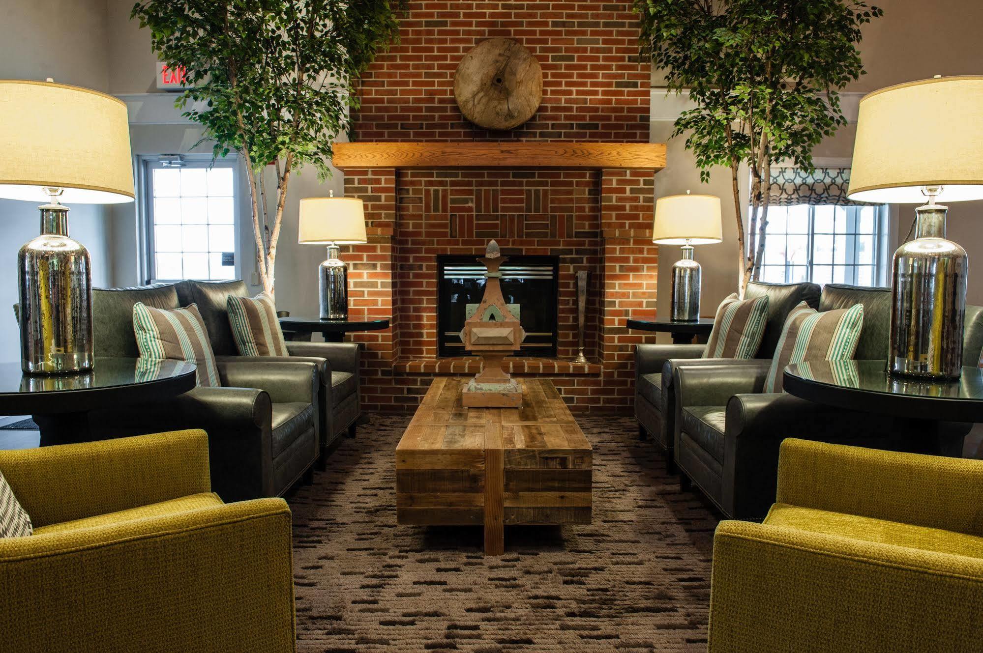 Best Western Plus University Park Inn & Suites Ames Kültér fotó